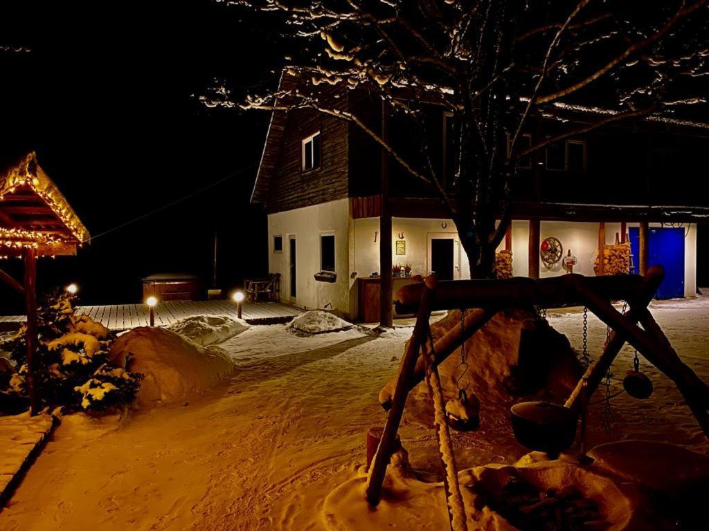 Guesthouse, Sauna & Jacuzzi In Gauja Valley - Kakukalns Straupe 外观 照片