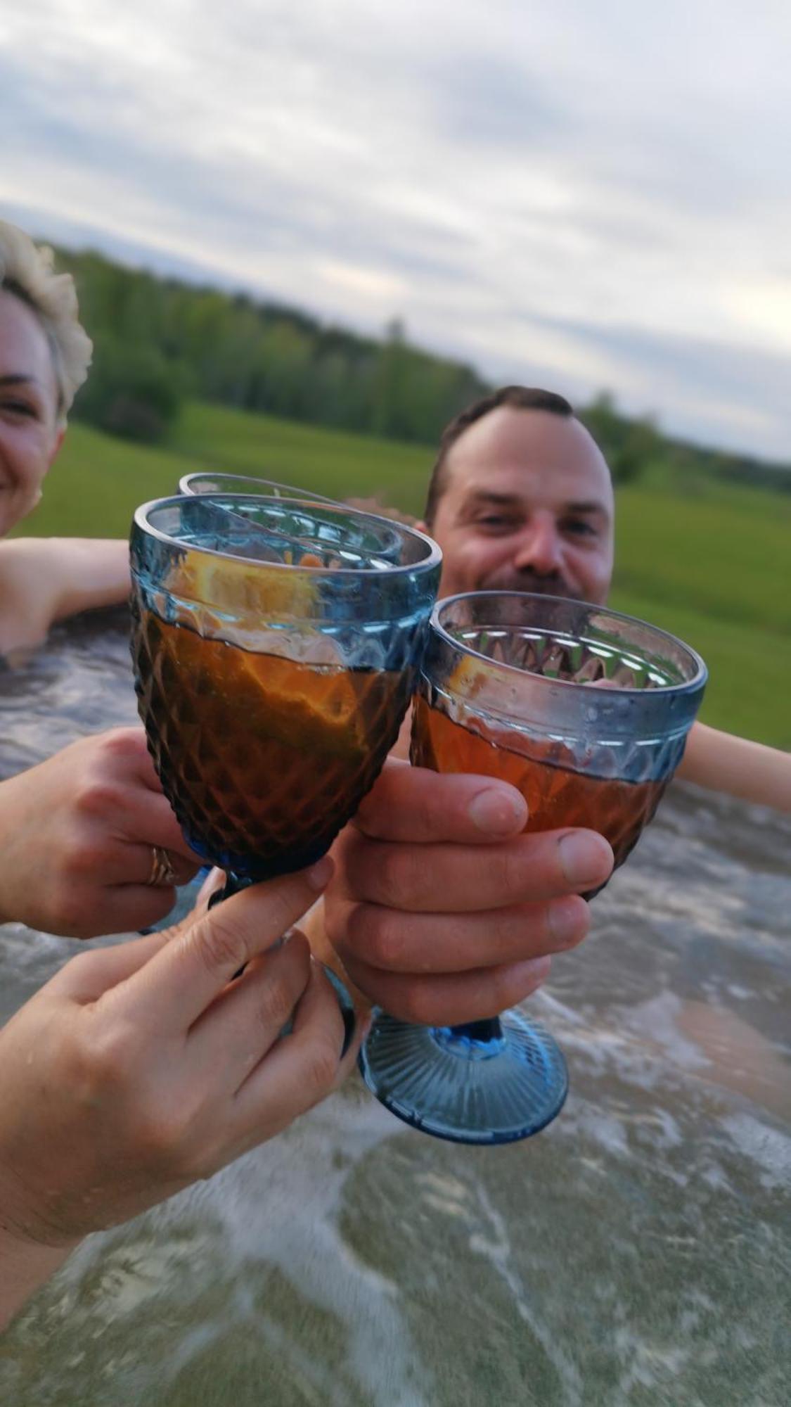 Guesthouse, Sauna & Jacuzzi In Gauja Valley - Kakukalns Straupe 外观 照片